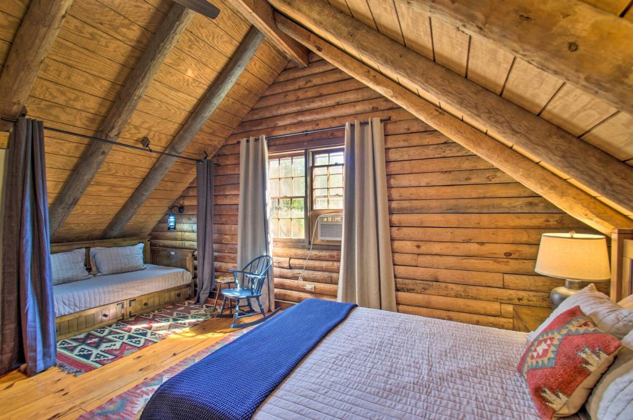 Cozy Log Cabin Getaway With Fire Pit And 3 Acres! Ruckersville Εξωτερικό φωτογραφία