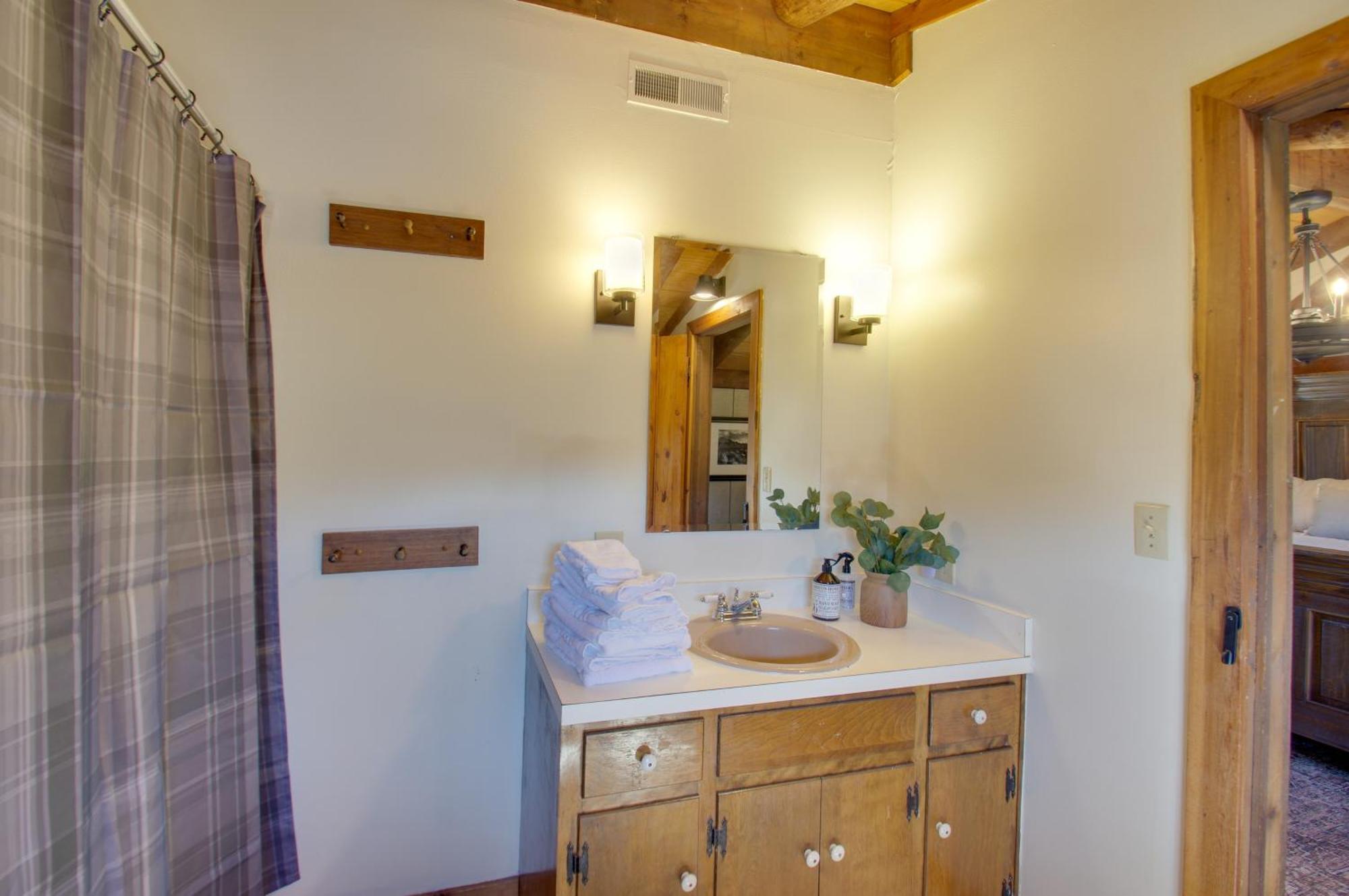 Cozy Log Cabin Getaway With Fire Pit And 3 Acres! Ruckersville Εξωτερικό φωτογραφία
