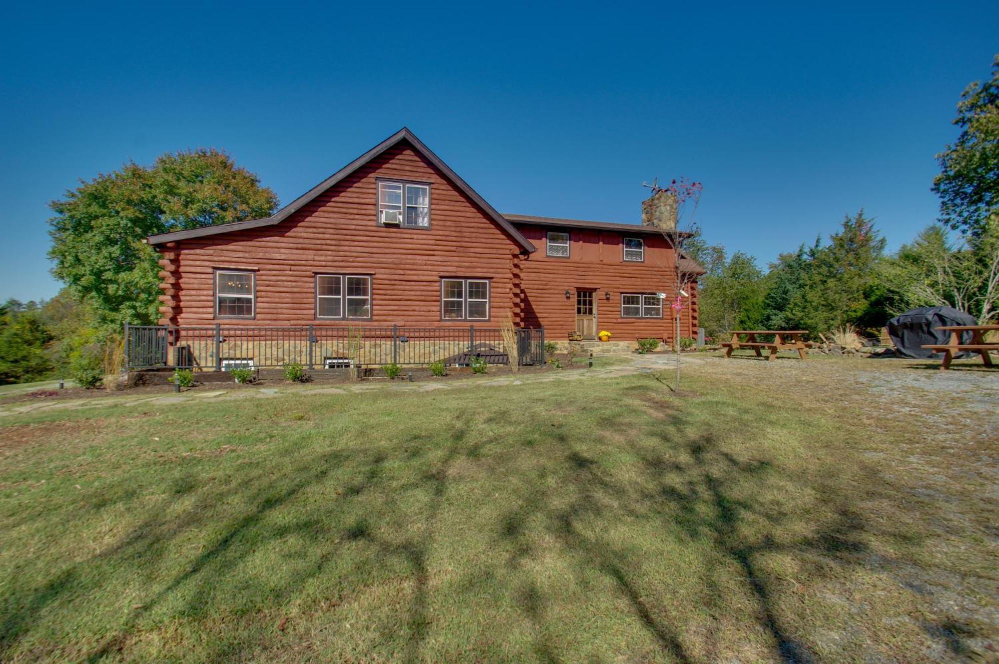 Cozy Log Cabin Getaway With Fire Pit And 3 Acres! Ruckersville Εξωτερικό φωτογραφία
